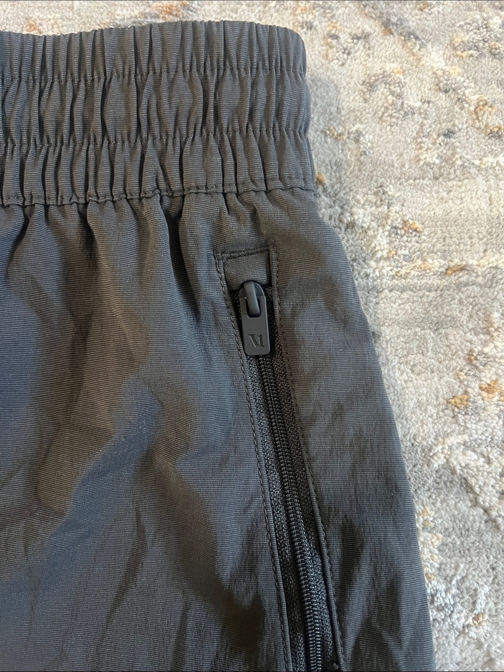 Vuori women’s shorts - Picture 4 of 6
